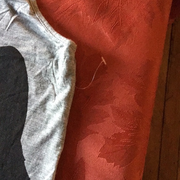 ONE CAT AWAY FROM CRAZY" TANK😻/SIZE M - Picture 4 of 8